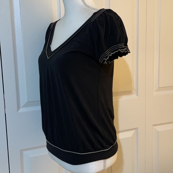 Studio M Women’s SZ M Black V-Neck Pullover Short Sleeve Casual Top - Picture 5 of 13